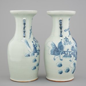 A pair of blue and white Chinese vases on celadon ground with playing boys 19th C. — photo 4