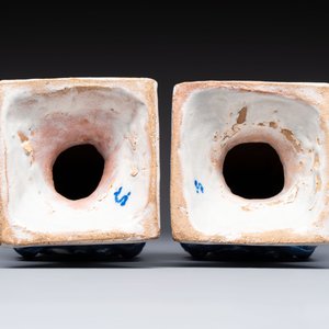 A pair of blue and white Delftware obelisks, probably France, 18th C. — 照片 7