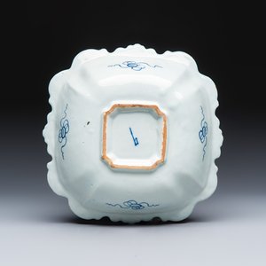 A pair of fine blue and white Dutch Delft moulded 'Dutch Ships' bowls — photo 7