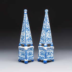 A pair of blue and white Dutch Delft obelisks with floral design — photo 5