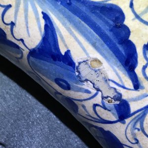 A pair of blue and white Italian maiolica 'a foglie' albarelli, 17th C. — 照片 18