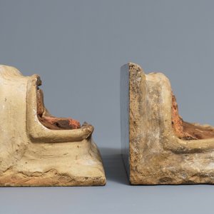 A pair of blue and white mythological subject corner tiles for a stove, Hamburg, Germany, 18th C. — photo 7