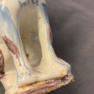 A pair of blue, white and manganese Brussels faience models of dogs, 18th C. — 照片 9