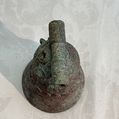 A pair of bronze bells for water buffalos, Cambodia, Batambang provence, Dong Son, 1st C. BC — foto 11