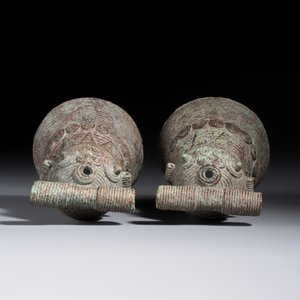 A pair of bronze bells for water buffalos, Cambodia, Batambang provence, Dong Son, 1st C. BC — foto 6