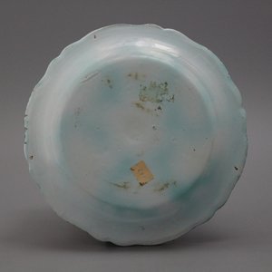 A pair of Brussels faience butterfly plates, 18th C. — photo 1