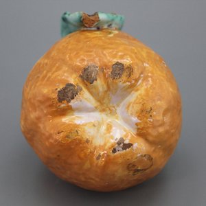 A pair of Brussels or Delft faience models of oranges, 18th C. — photo 1