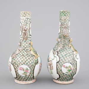 A pair of Canton famille verte vases and a pink ground Canton vase, 19th C. — photo 3