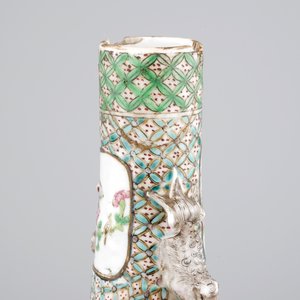 A pair of Canton famille verte vases and a pink ground Canton vase, 19th C. — photo 8