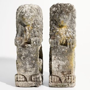 A pair of carved stone models of lions, 17/18th C. — photo 1