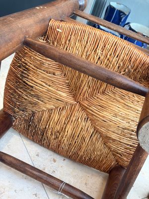 A pair of chairs in oak and straw, attributed to Charles Dudouyt — foto 12