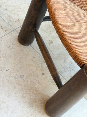 A pair of chairs in oak and straw, attributed to Charles Dudouyt — foto 23