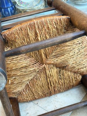 A pair of chairs in oak and straw, attributed to Charles Dudouyt — foto 27