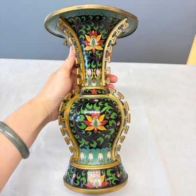 A pair of Chinese archaistic cloisonné vases with floral design — photo 10