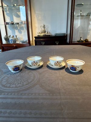 A pair of Chinese armorial famille rose cups and saucers with the arms of Tyndall for the English market and two monogrammed bowls, Qianlong — 照片 1