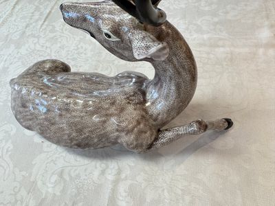 A pair of Chinese aubergine-glazed models of recumbent deer, 18/19th C. — foto 11