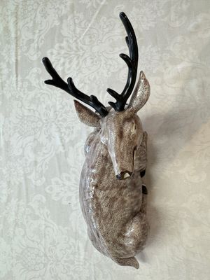 A pair of Chinese aubergine-glazed models of recumbent deer, 18/19th C. — foto 19