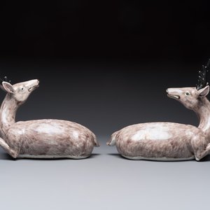 A pair of Chinese aubergine-glazed models of recumbent deer, 18/19th C. — foto 5