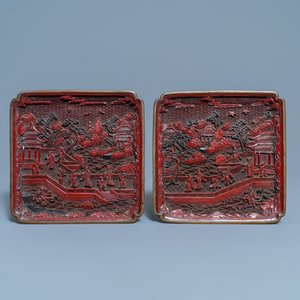 A pair of Chinese black and red cinnabar lacquer square dishes, Qianlong mark and of the period — 照片 1