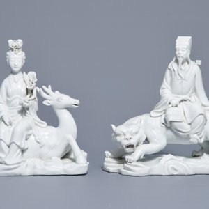 A pair of Chinese blanc de Chine groups and a monochrome green 'phoenix' charger, 19/20th C. — 照片 4