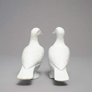 A pair of Chinese blanc de Chine models of doves, 18/19th C. — 照片 5