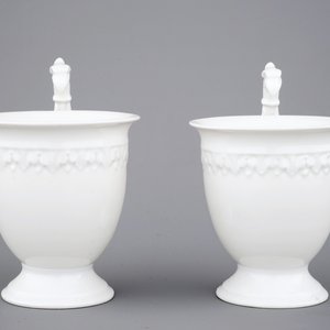 A pair of Chinese blanc de Chine porcelain cups, 19/20th C. — photo 5