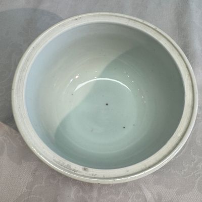 A pair of Chinese blue and white 'Antiquities' warming bowls with covers — photo 11