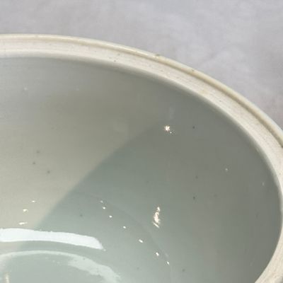 A pair of Chinese blue and white 'Antiquities' warming bowls with covers — photo 14