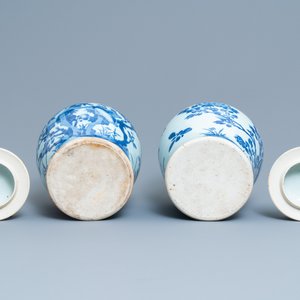 A pair of Chinese blue and white baluster vases and covers with birds in a rocky setting, Kangxi — 照片 6