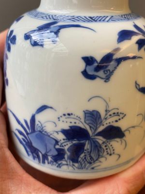 A pair of Chinese blue and white bell-shaped water pots, Kangxi — photo 11