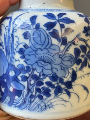 A pair of Chinese blue and white bell-shaped water pots, Kangxi — photo 13