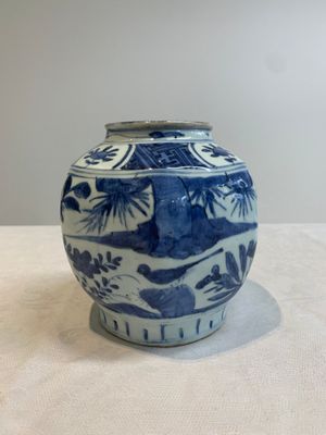 A pair of Chinese blue and white 'birds among blossoming branches' jars, Wanli — photo 12