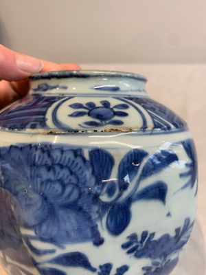 A pair of Chinese blue and white 'birds among blossoming branches' jars, Wanli — photo 8