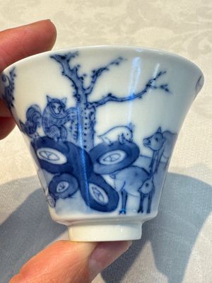 A pair of Chinese blue and white 'Bleu de Hue' cups with zodiac animals, Noi Phu 內府 mark, 19th C. — foto 15