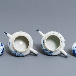 A pair of Chinese blue and white 'Bleu de Hue' Vietnamese market teapots, 19th C. — 照片 6