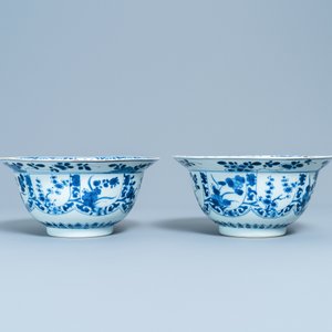 A pair of Chinese blue and white bowls, Kangxi — photo 4