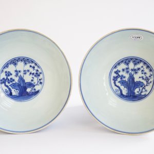 A pair of Chinese blue and white "Boys" bowls, Kangxi — photo 10