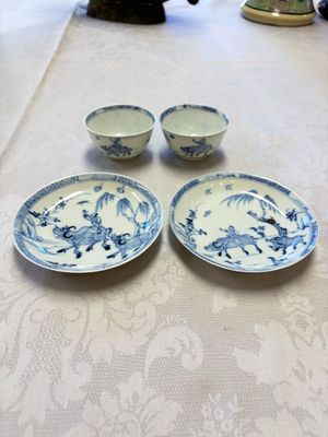A pair of Chinese blue and white 'Ca Mau' shipwreck tea bowls and saucers — photo 1