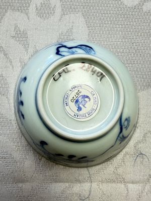 A pair of Chinese blue and white 'Ca Mau' shipwreck tea bowls and saucers — photo 18