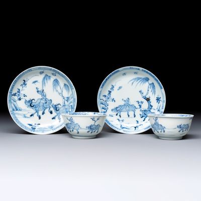 A pair of Chinese blue and white 'Ca Mau' shipwreck tea bowls and saucers, Yongzheng