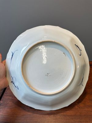 A pair of Chinese blue and white 'Cao sisters' dishes, Kangxi/Yongzheng — 照片 6