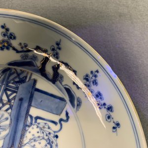 A pair of Chinese blue and white 'Cao sisters' plates, Chenghua mark, Yongzheng — 照片 11