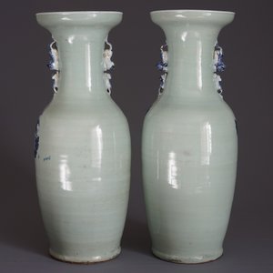 A pair of Chinese blue and white celadon ground vases with dragons and phoenixes, 19th C. — 照片 26