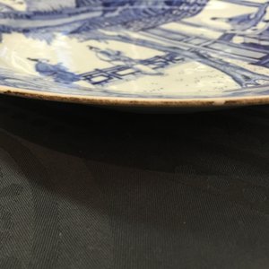 A pair of Chinese blue and white chargers with a scene from "The Romance of the Western Chamber", Yongzheng — 照片 6