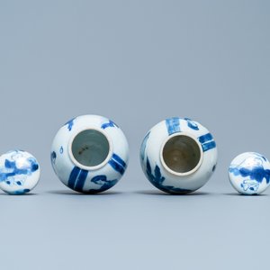 A pair of Chinese blue and white covered tea caddies, Kangxi — 照片 5