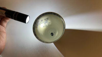 A pair of Chinese blue and white cups and saucers, Chenghua mark, Kangxi — 照片 10