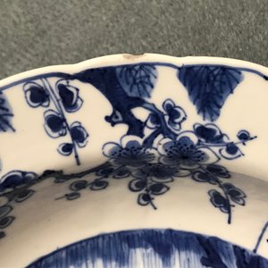 A pair of Chinese blue and white deep plates with Long Eliza and a boy, Kangxi — photo 5