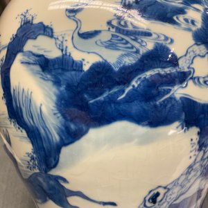 A pair of Chinese blue and white 'deer and crane' vases, Kangxi — 照片 14