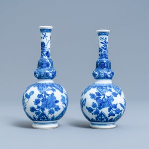 A pair of Chinese blue and white double gourd vases, Kangxi — photo 4