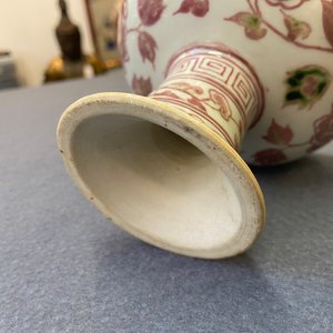 A pair of Chinese blue and white 'dragon' stem cups and one in copper-red, 19/20th C. — photo 12